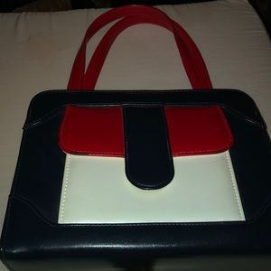 BEAUTIFUL VINTAGE/ RETRO RED/ WHITE/BLUE HANDBAG